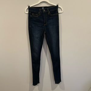Gap high rise true skinny size 25R